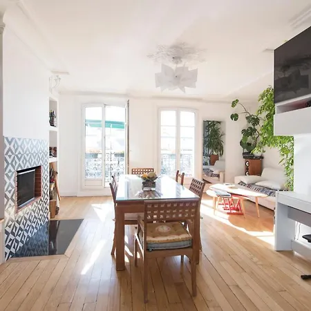 Apartment Veeve - By The Palais Royal Paris